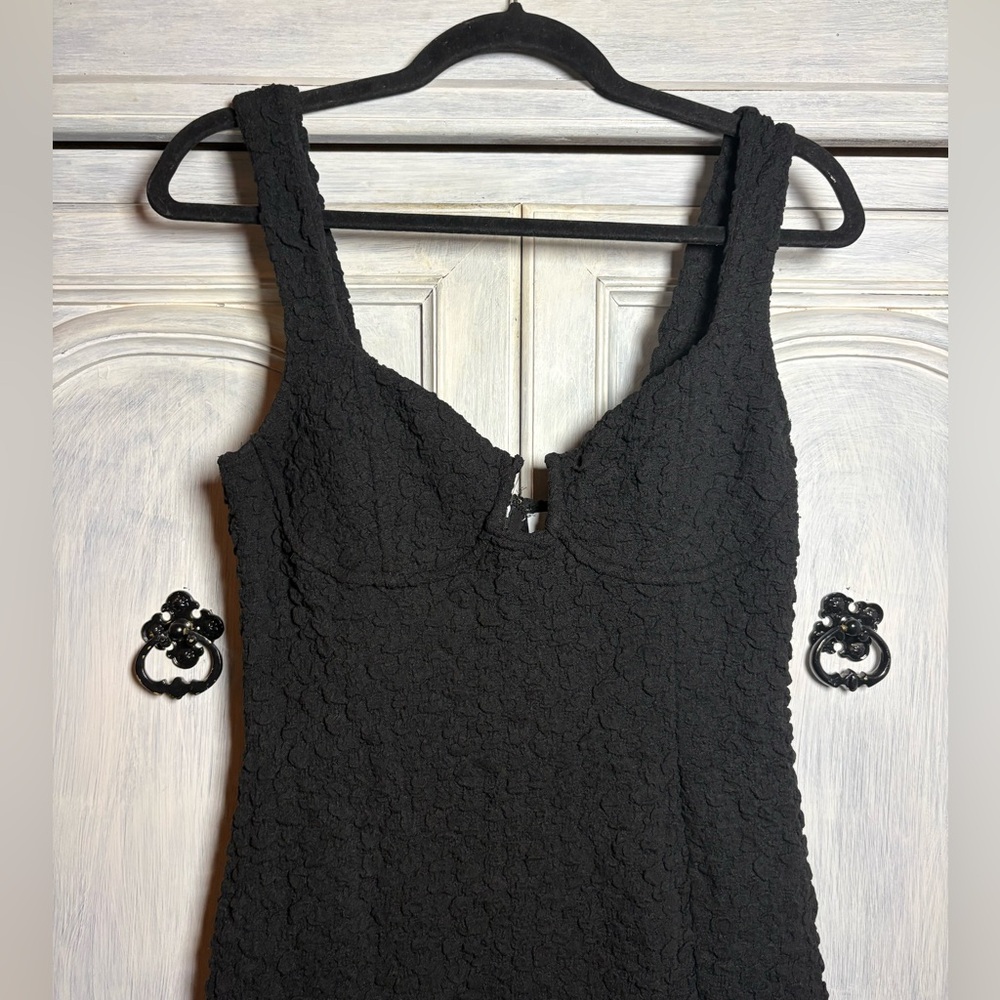 ASTR The Label Wylla Crinkled Popcorn Sweetheart Body-con Midi Dress Cocktail - Picture 8 of 13